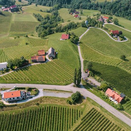 Weinstrassenapartment Fam. Dietrich Ratsch an der Weinstraße Exteriör bild